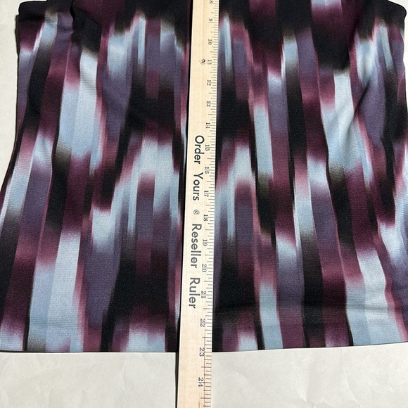 Jones New York Sleeveless Blouse – Purple Ombre Abstract Print – Size M - Picture 7 of 9